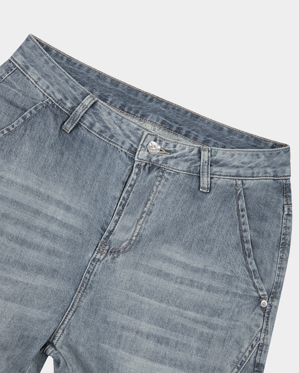 ODMPOD KB 2003 Bearden Barrel Jeans in denim, featuring a relaxed fit and classic five-pocket style, shown in a front view.